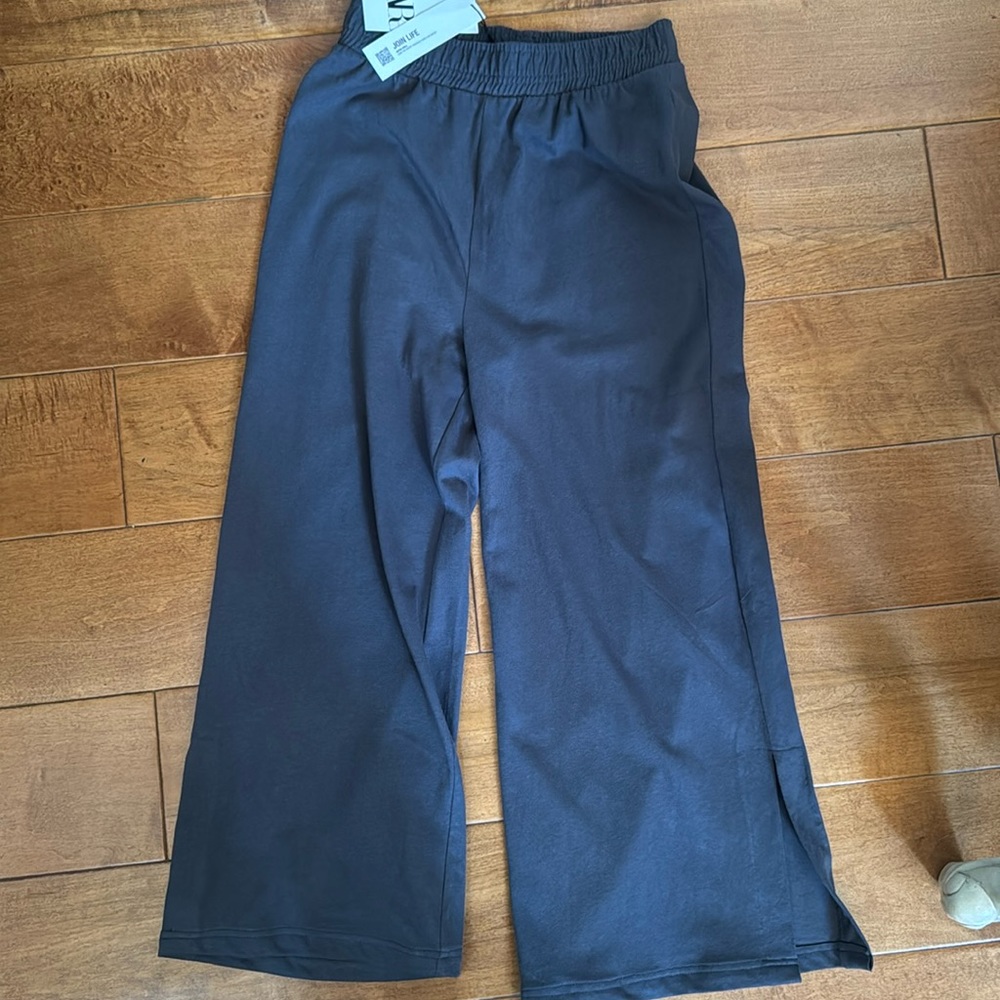 Zara sweats